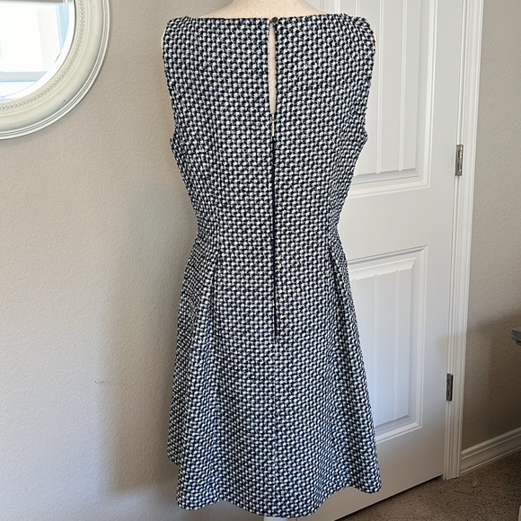 Kate Spade Sleeveless Dress. Matching jacket sold in separate listing. - Picture 4 of 5